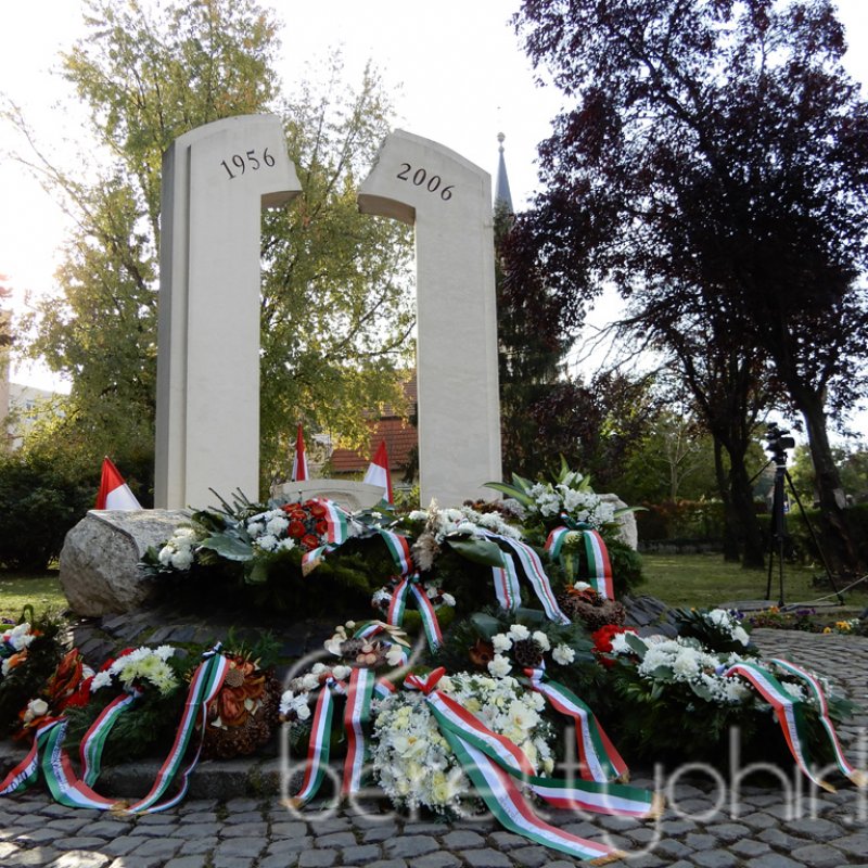 Az '56-os forradalomra emlékeztünk 46